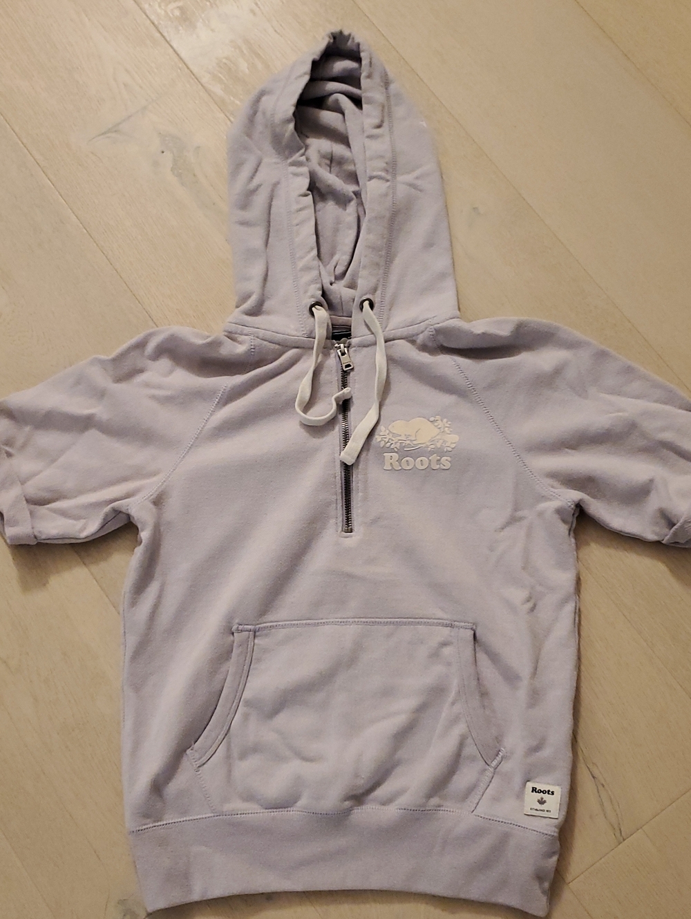 Roots- Lilac Short sleeved hoodie super cute, not new- preloved💜